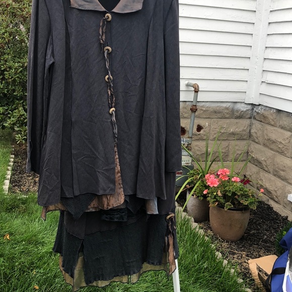 Grey Neil & David jacket and skirt set - Picture 5 of 8